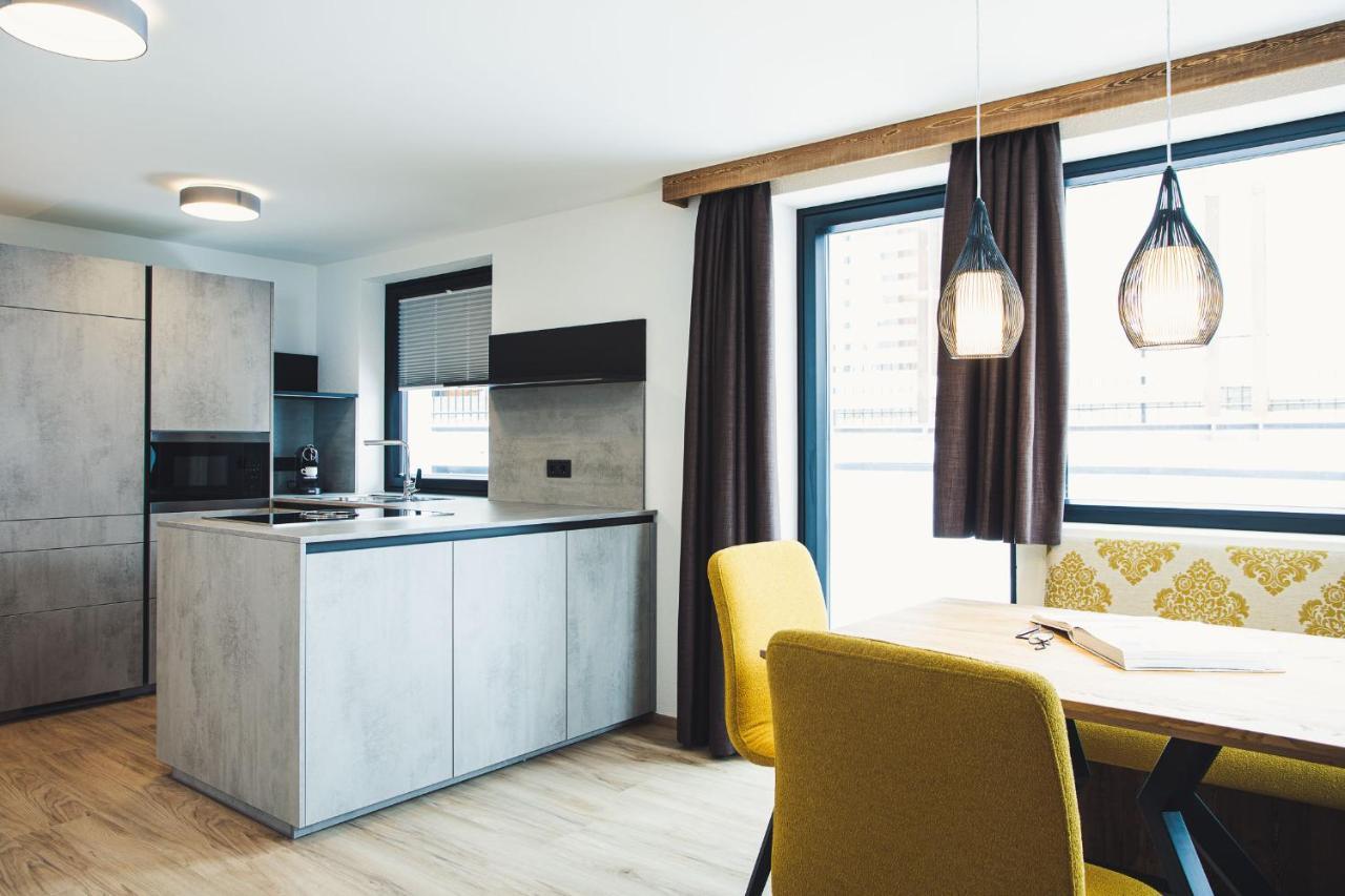 Austria Aparthotel Fiss Exteriör bild